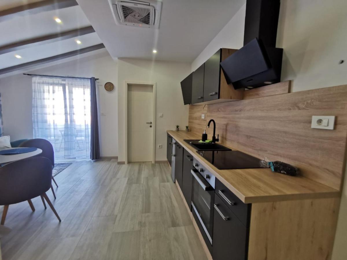 Appartement New Nikolina 4 Star à Mali Lošinj Extérieur photo
